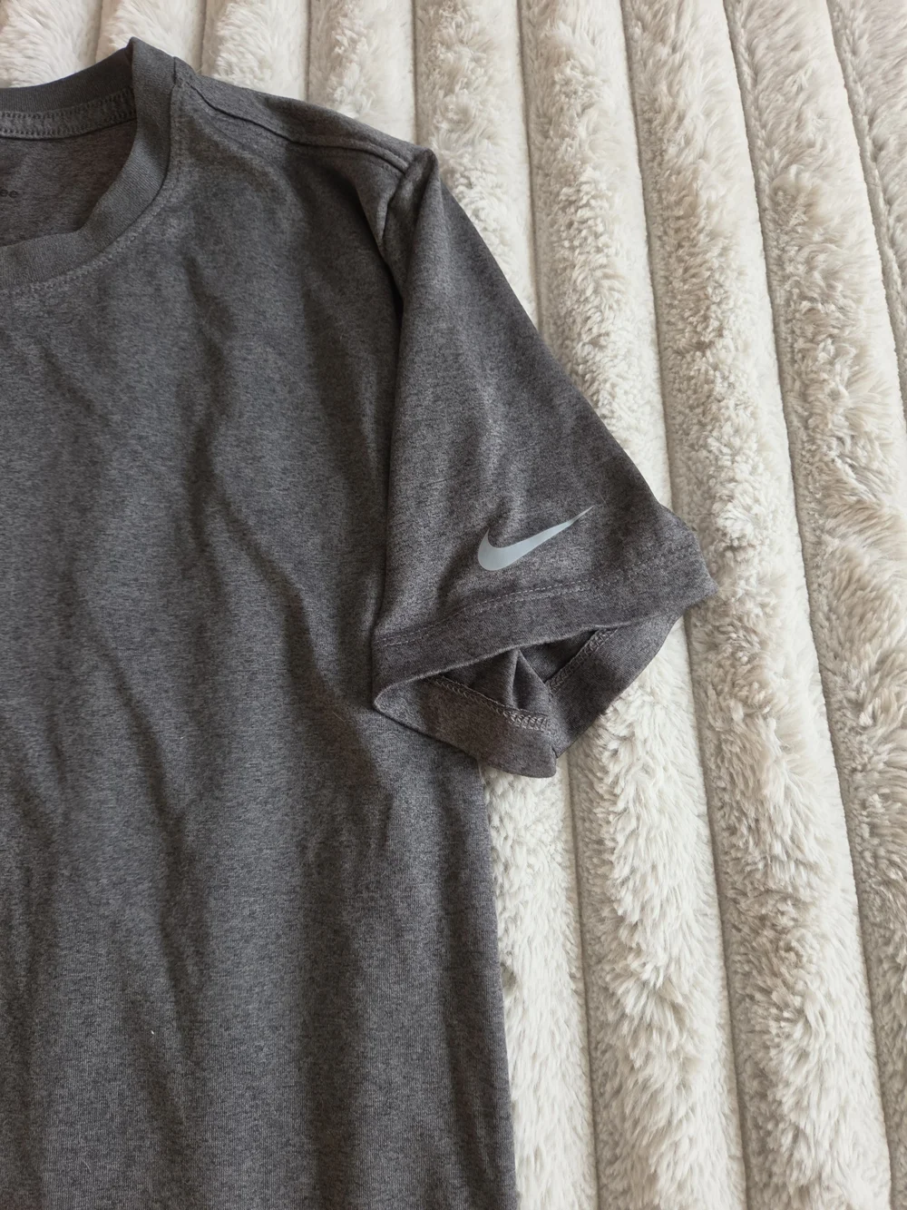 Nike Short Sleeve Crew Tee - Charcoal Gray Dry Fit Size Small